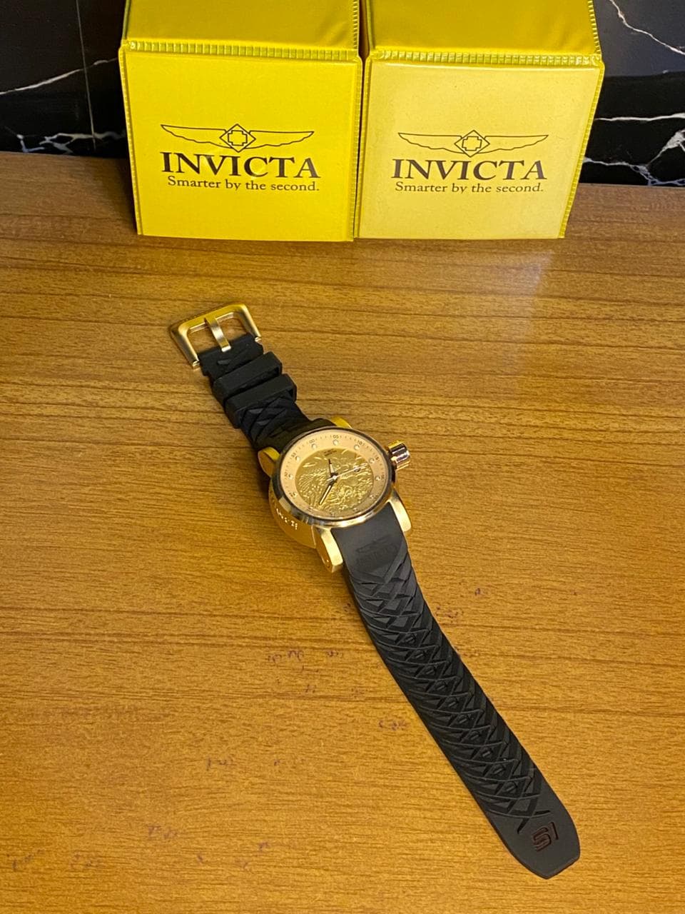 REOGIO INVICTA YAKUZA