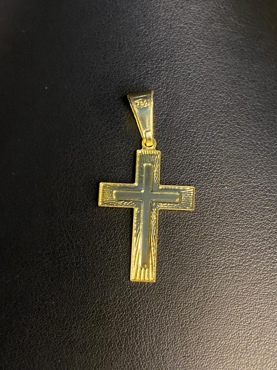 PINGENTE DE CRUCIFIXO 3.5CM.